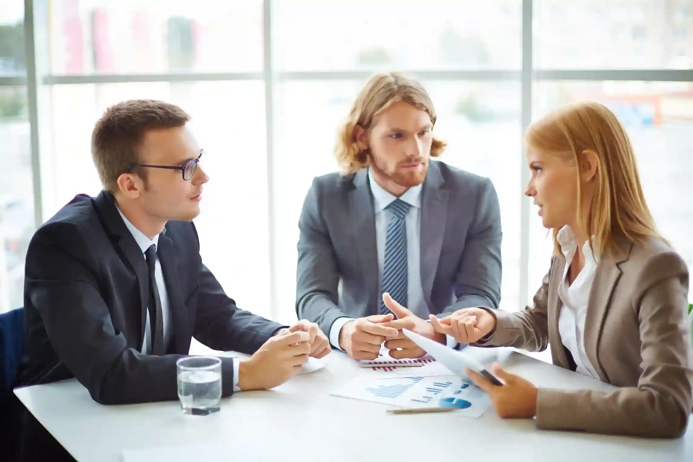Why Even Established Companies in Dubai Need Business Advisory for Sustainable Growth