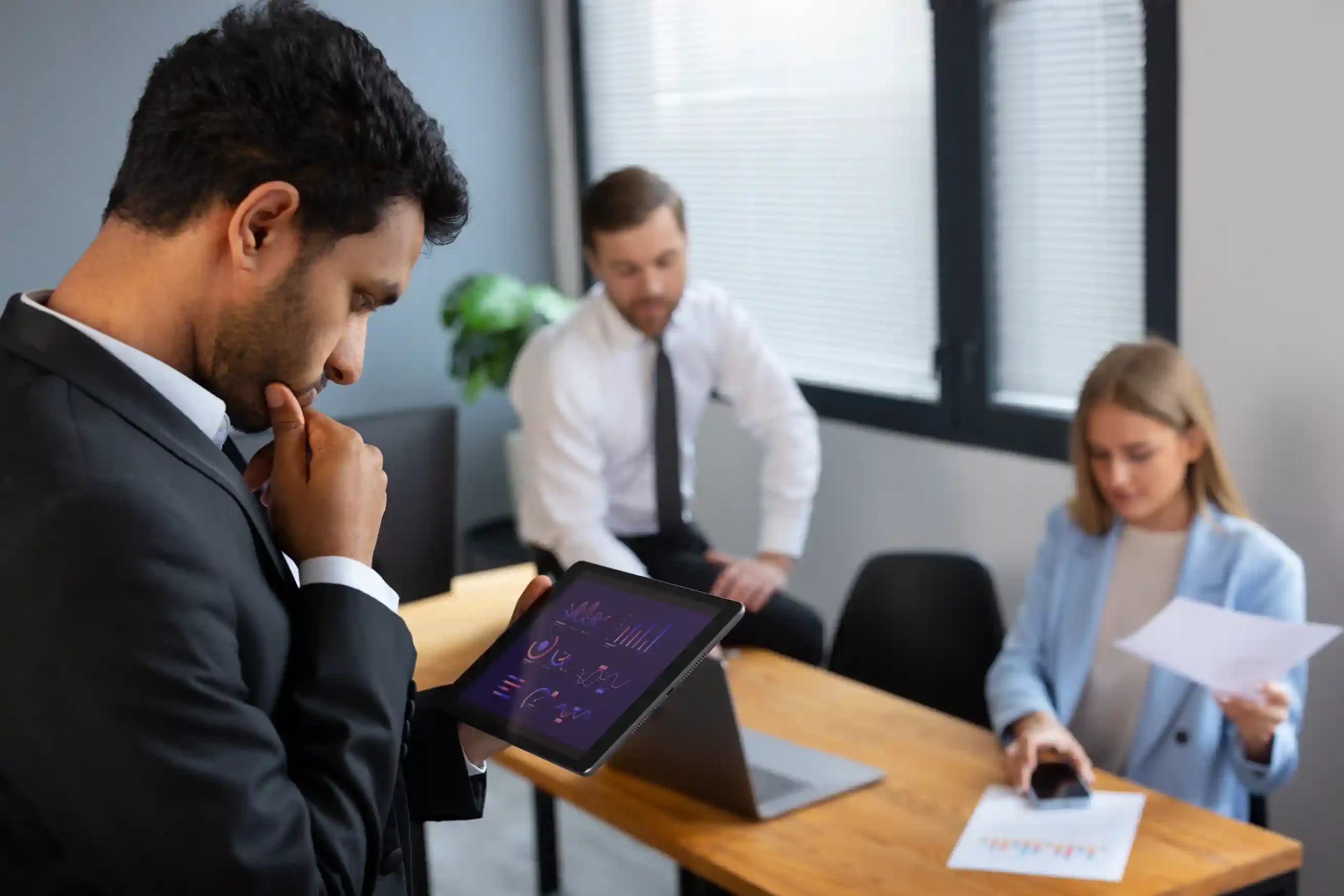 Guiding HR, Culture, and Leadership Transformation in UAE Firms through Advisory